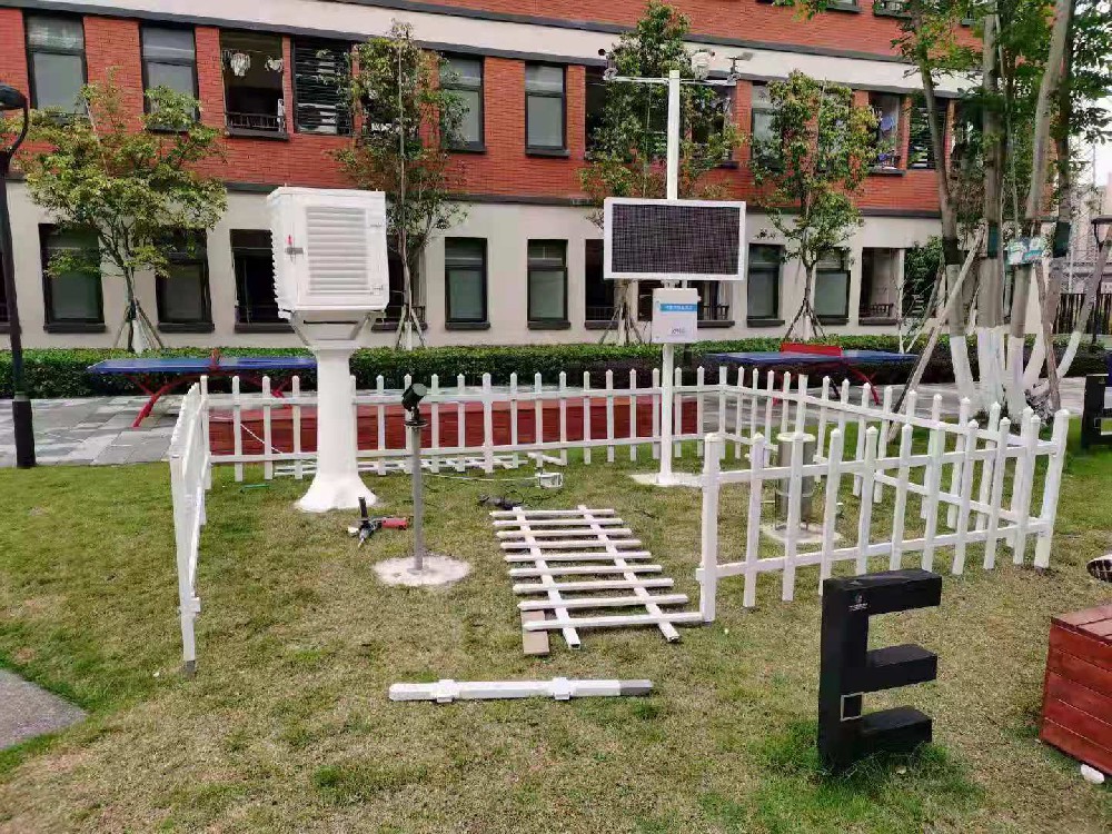 重慶華師中旭學(xué)校氣象站案例實(shí)拍